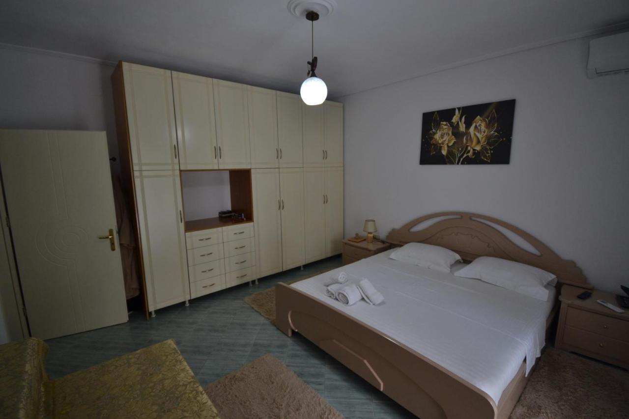 Villa Rrodhaj Sarande Luaran gambar