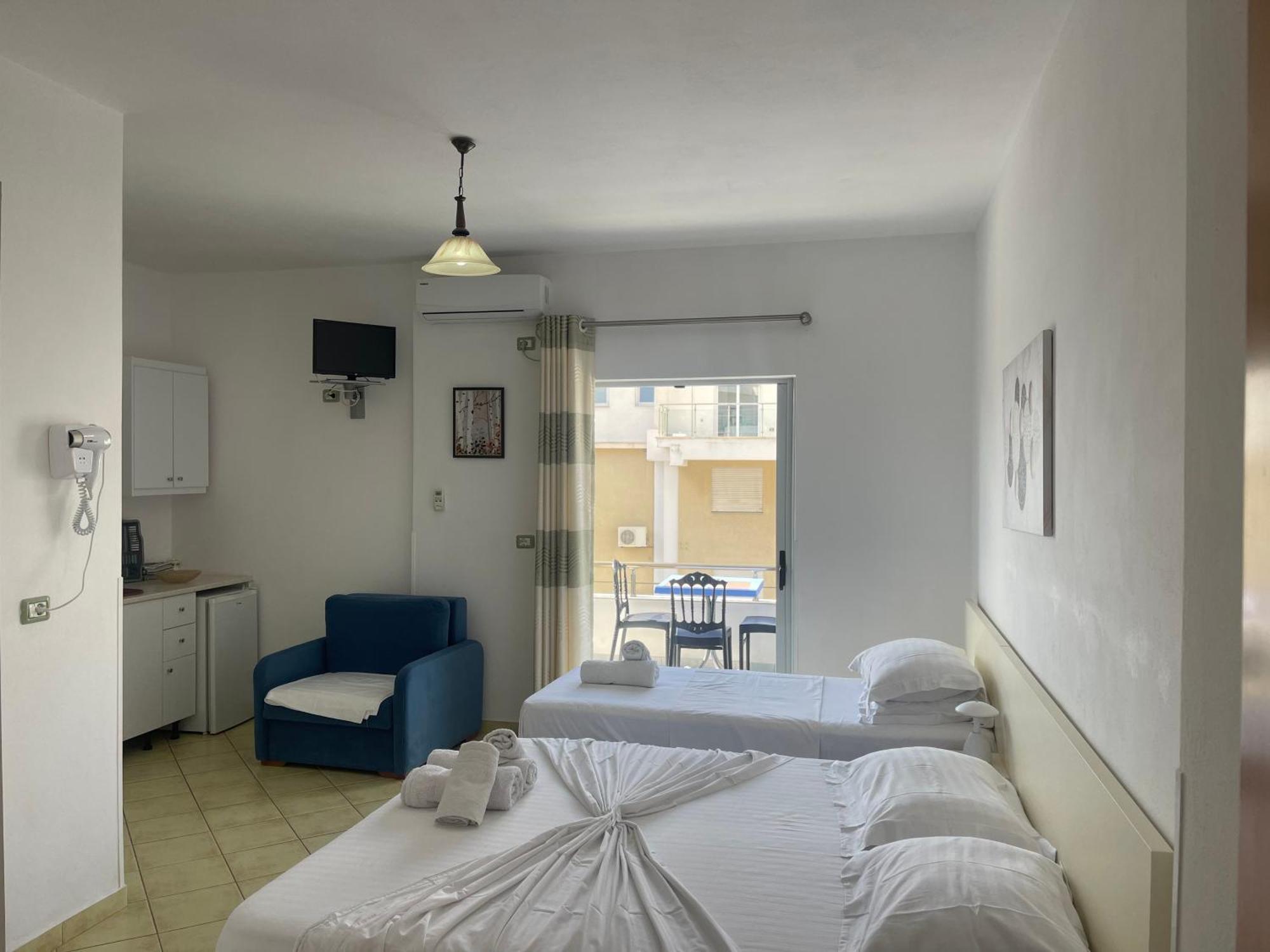 Villa Rrodhaj Sarande Luaran gambar