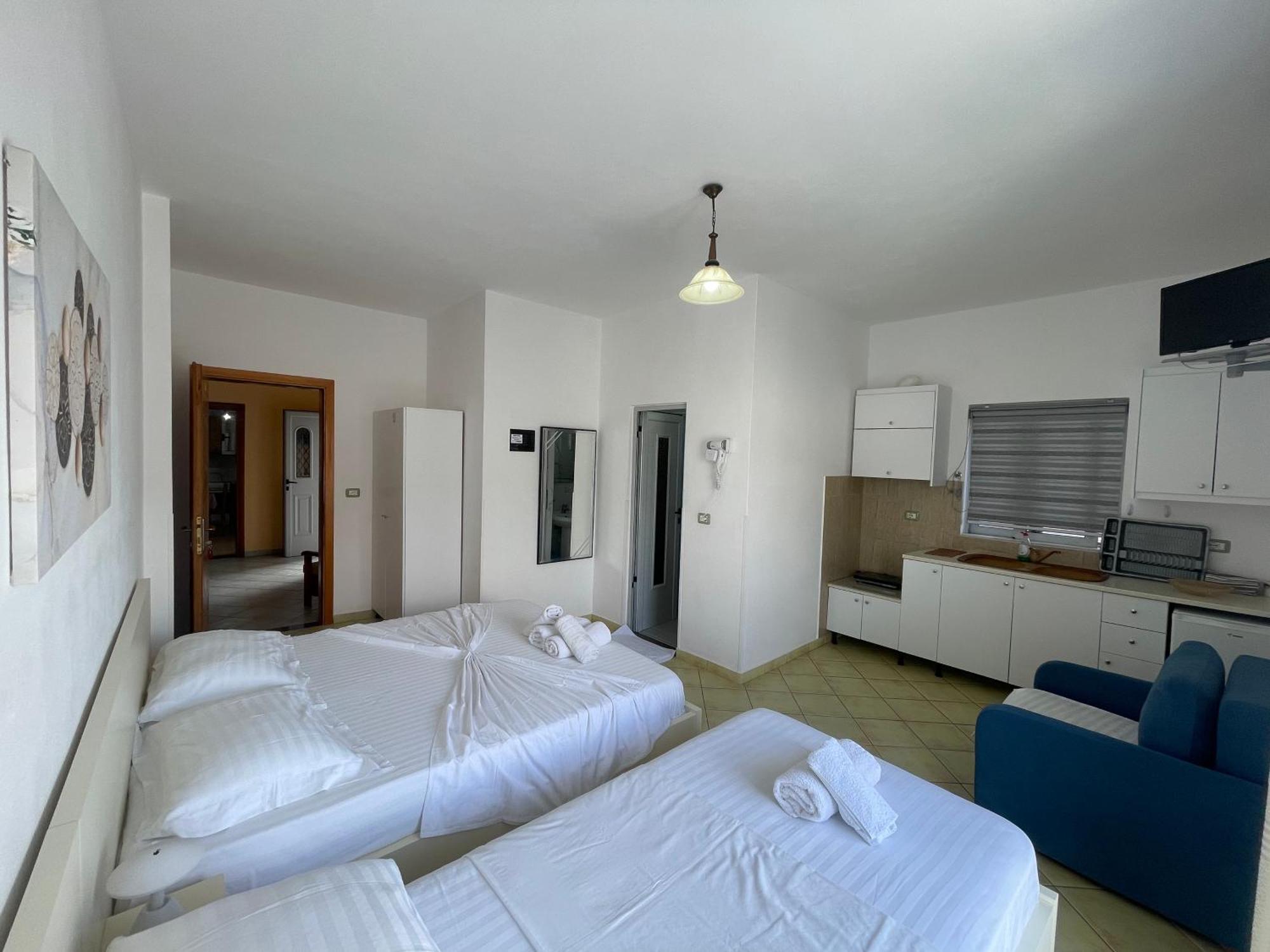 Villa Rrodhaj Sarande Luaran gambar